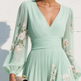Constança - Vestido Midi Floral com Decote em V